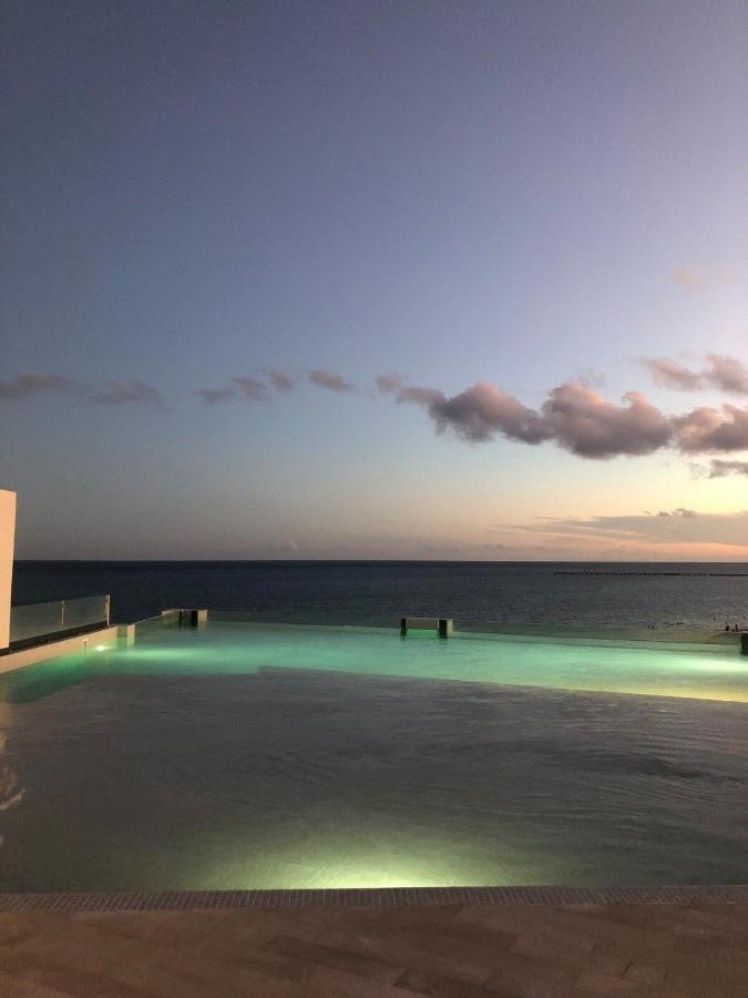 Deluxe Aparment Whit & Ocean View 8 Pax